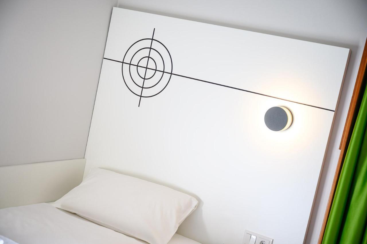 Hotel Olympia Schiessanlage Garching bei München Extérieur photo